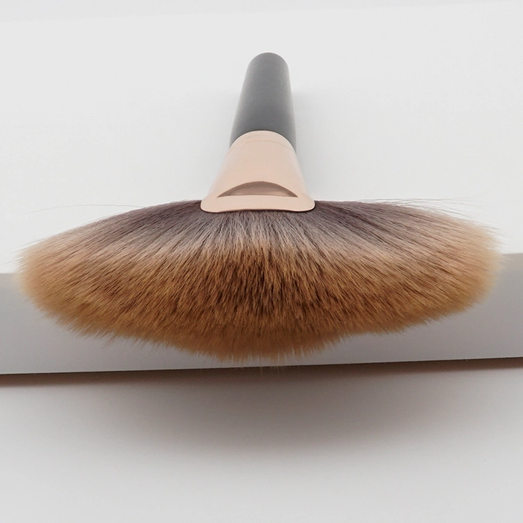 Wholesale Lowest Price Single Fan Shaped Classics Black Wood Handle Brush Large Powder Makeup Brush