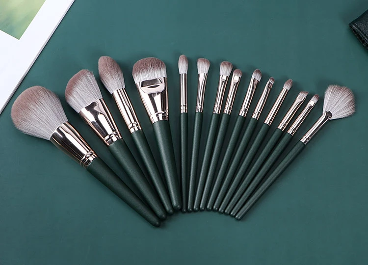 OEM Professional Makeup Brush Set 14PCS Vegan Eyeshadow Brush Foundation Brush Cosmetics Brush Set